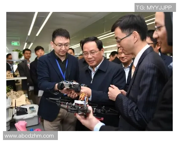 李强专访揭秘英雄联盟成功秘诀与未来发展战略