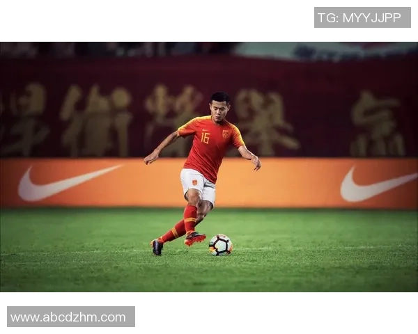 橘色足球衣的魅力与风格解析助你在球场上脱颖而出